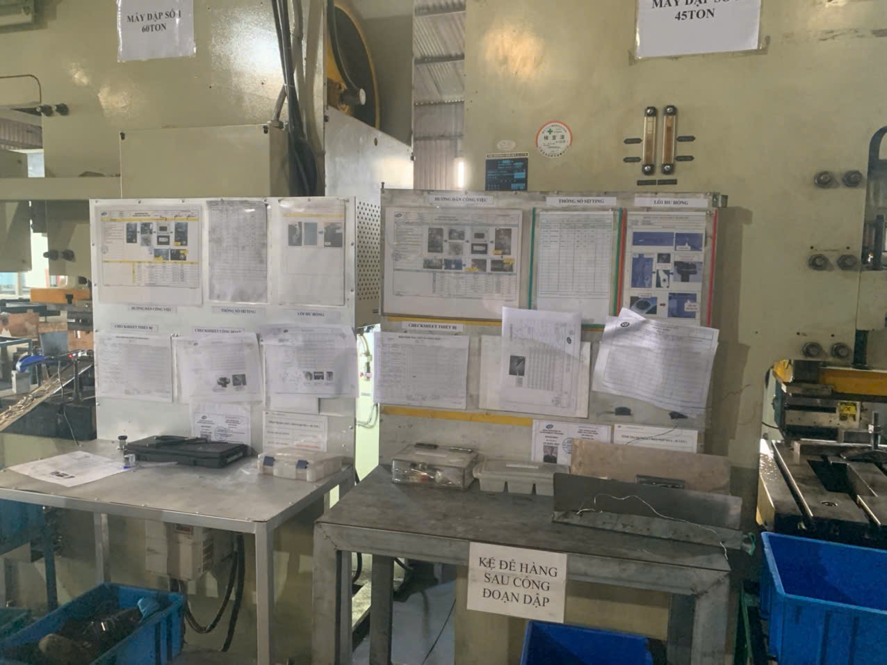 Work benches.jpg